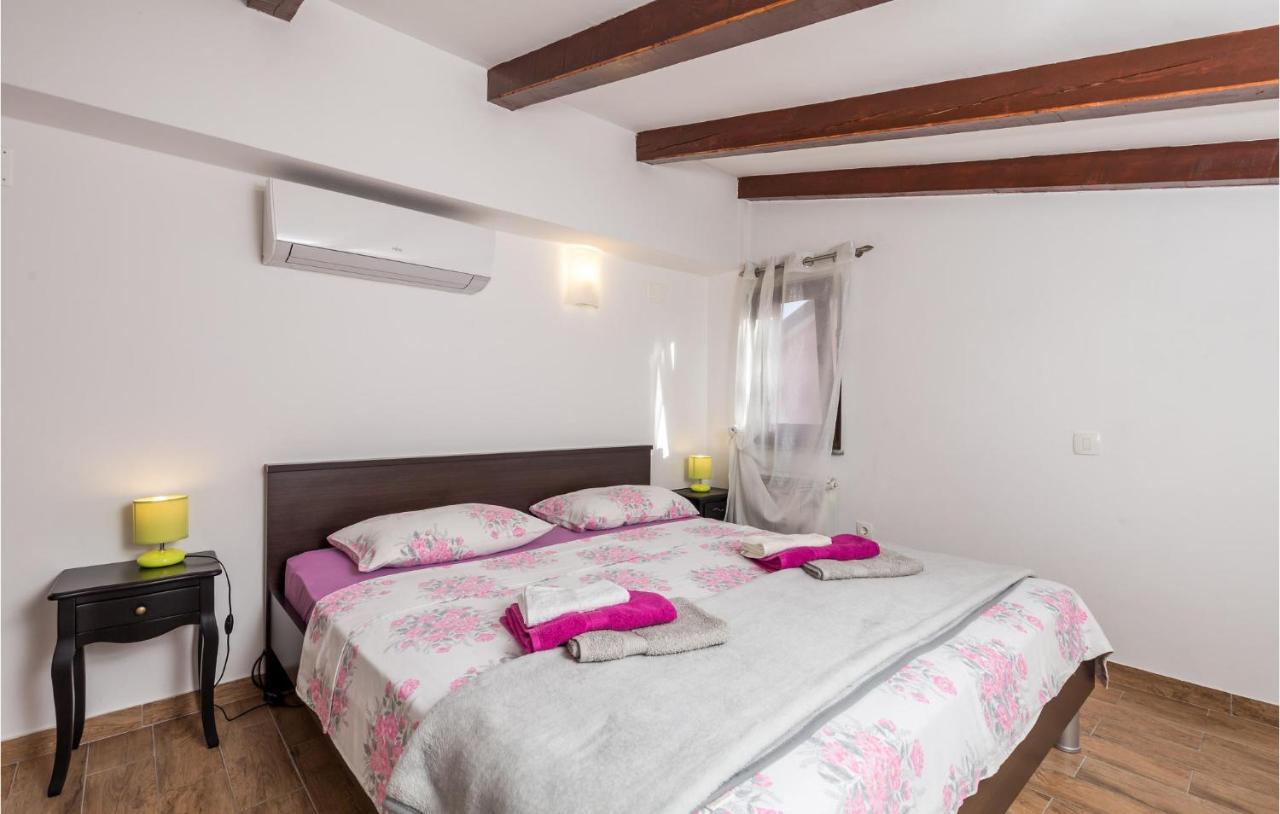 Gorgeous Apartment In Rijeka With Kitchen Exterior foto